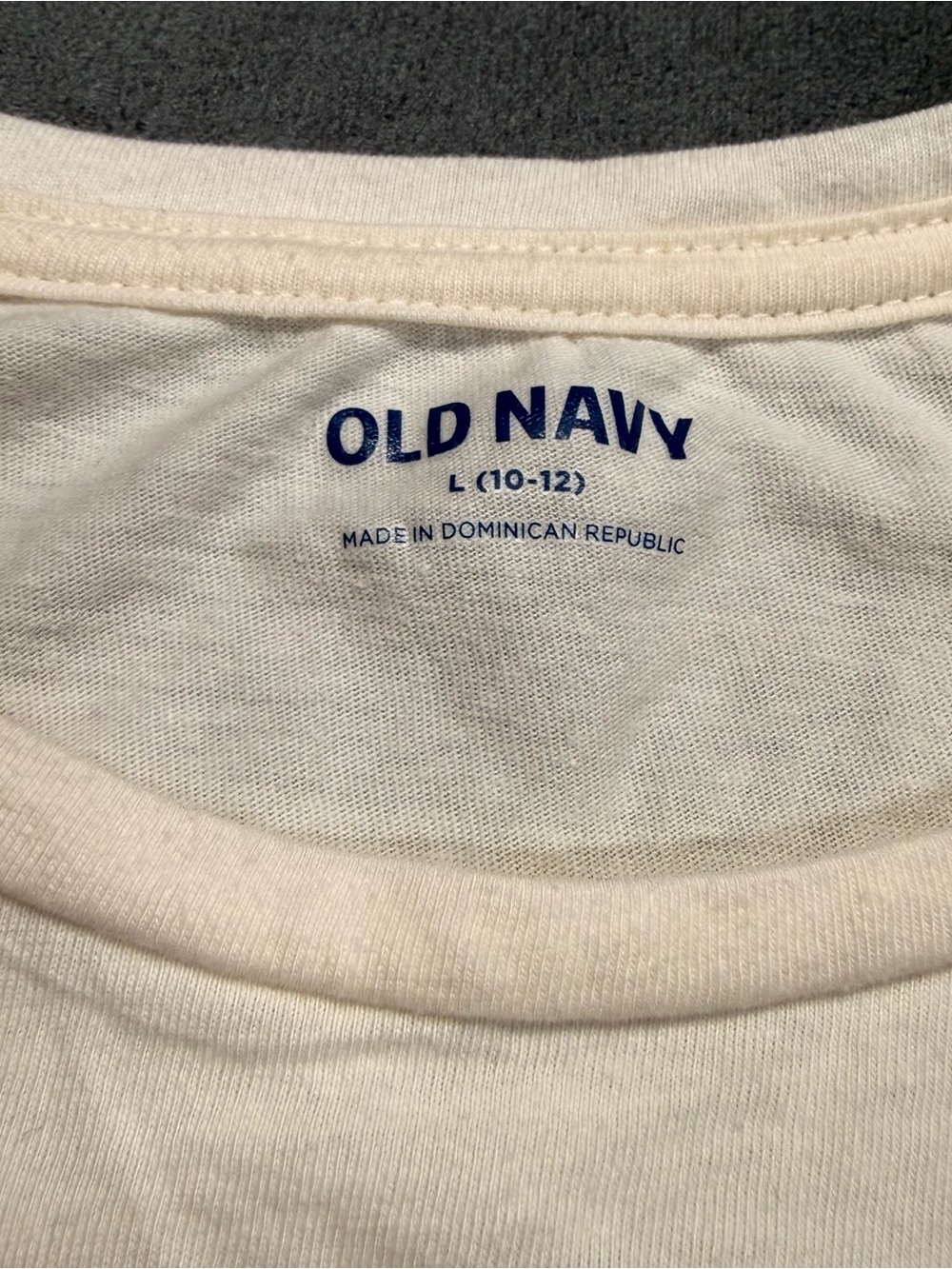 π₯ Closet Sale β 3 for $25 / 5 for $40 - Old Navy White Tee with Fries Graphic - Picture 3 of 4